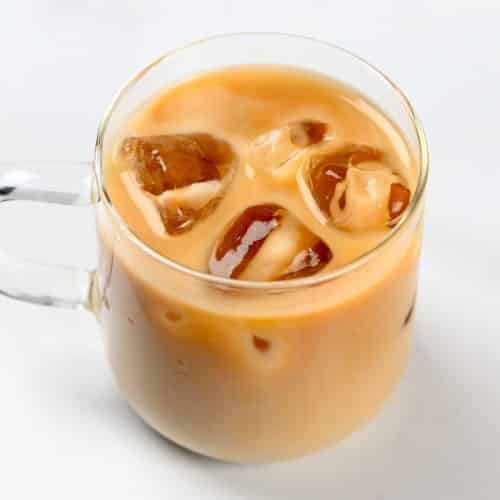 Iced Latte (Café con leche y hielo) - Café y Ná | Club de cafeteros